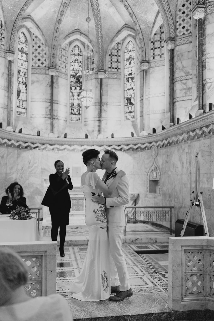 wedding couple kissing